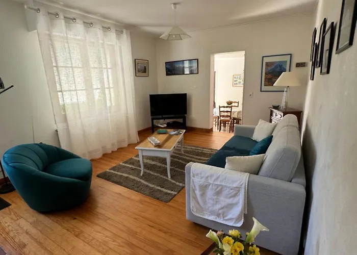 Maison à Lourdes, Avec Jardin Casa de Férias *